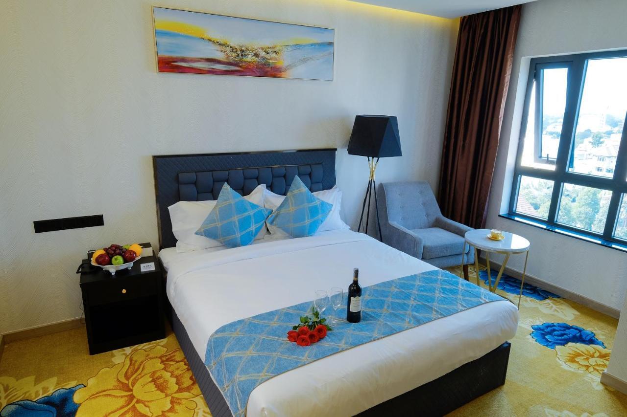 HANZ Premium Diamond Hotel Thu Dau Mot Exterior foto